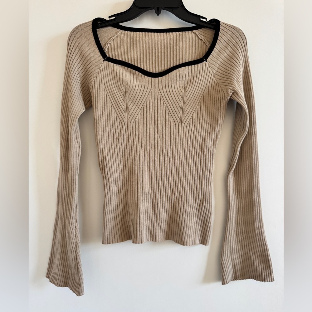 Ribbed V-Neck Tan Sweetheart Neck Contrast Trim Sweater,Long Sleeve Tops S - Picture 4 of 8